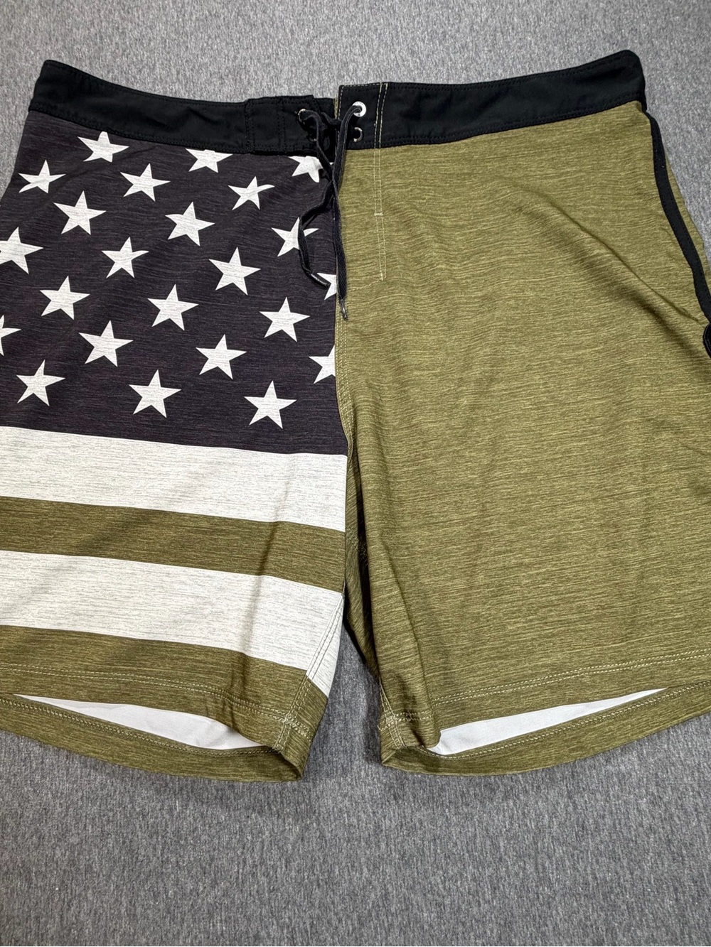 Hurley Phantom Patriot Board Shorts Men’s 38 Swim USA Flag Stars Olive Green
